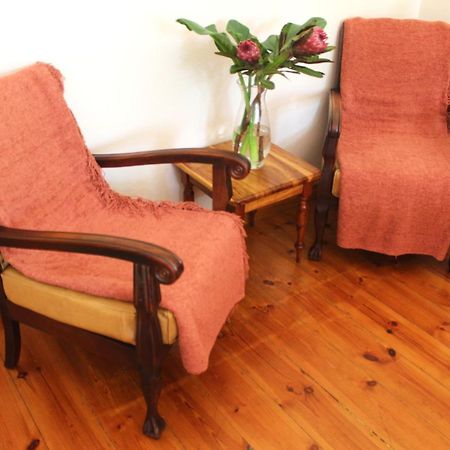 Bietjie Rus Guest House Адо Екстериор снимка