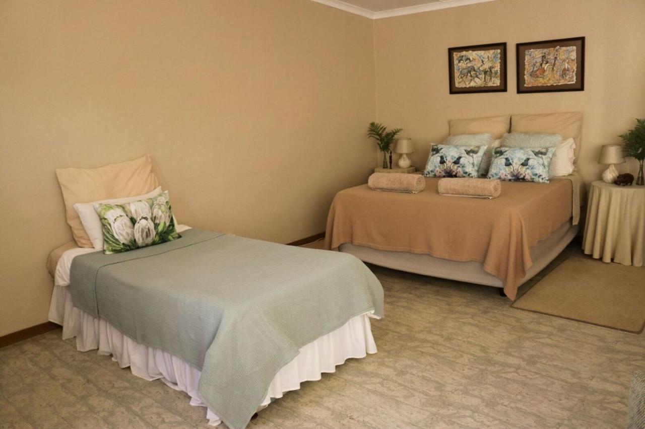 Bietjie Rus Guest House Адо Екстериор снимка
