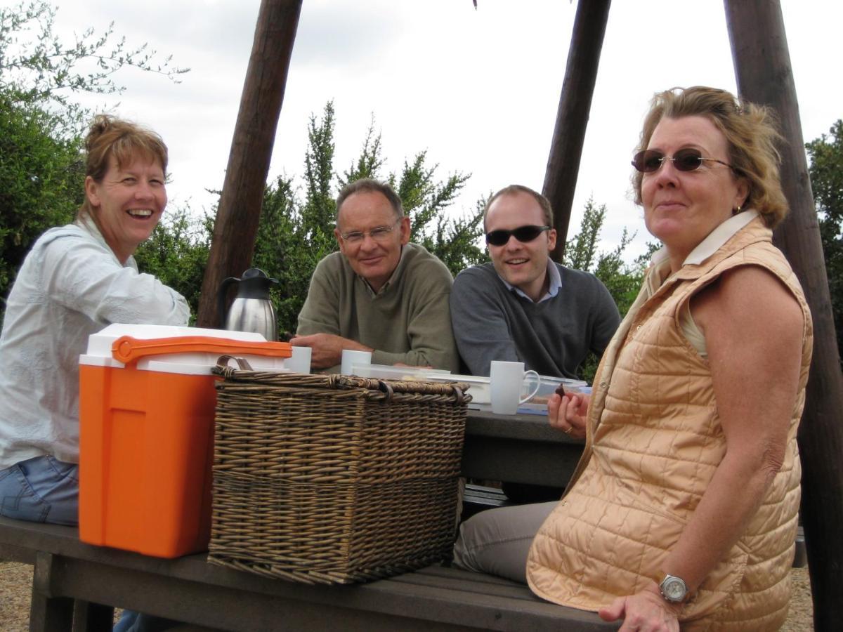 Bietjie Rus Guest House Адо Екстериор снимка