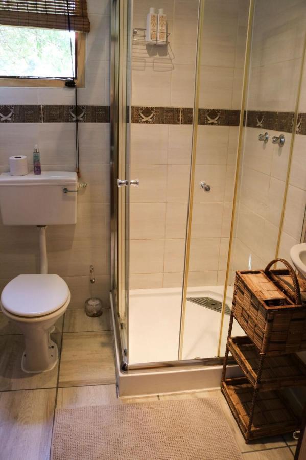 Bietjie Rus Guest House Адо Екстериор снимка