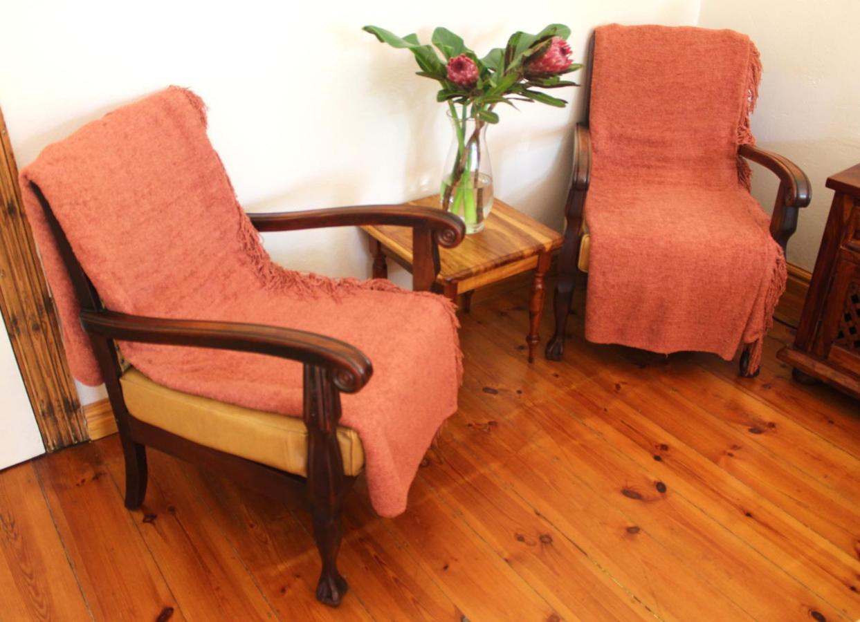Bietjie Rus Guest House Адо Екстериор снимка