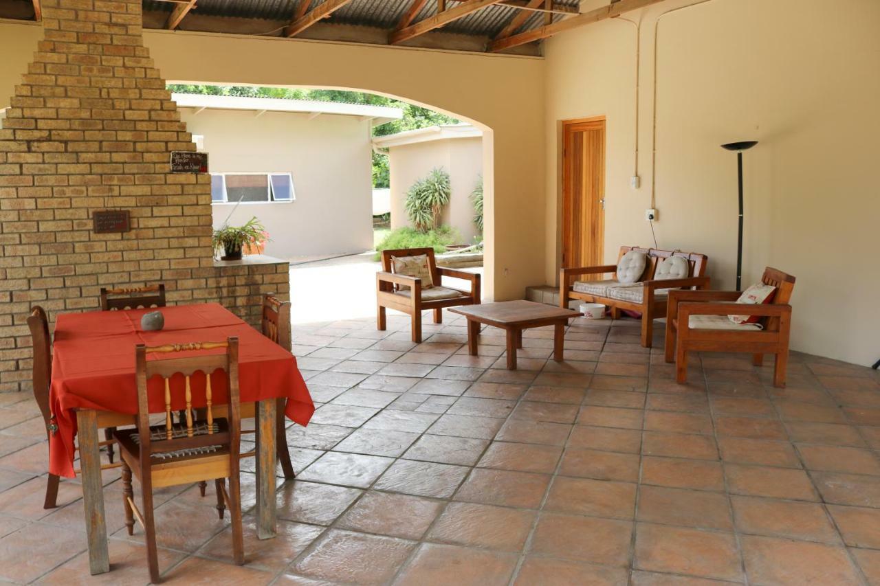 Bietjie Rus Guest House Адо Екстериор снимка